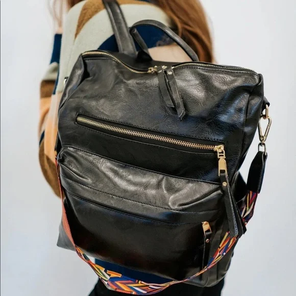 Brand NEW Camden Convertible Backpack in Black 🖤 - Picture 4 of 15